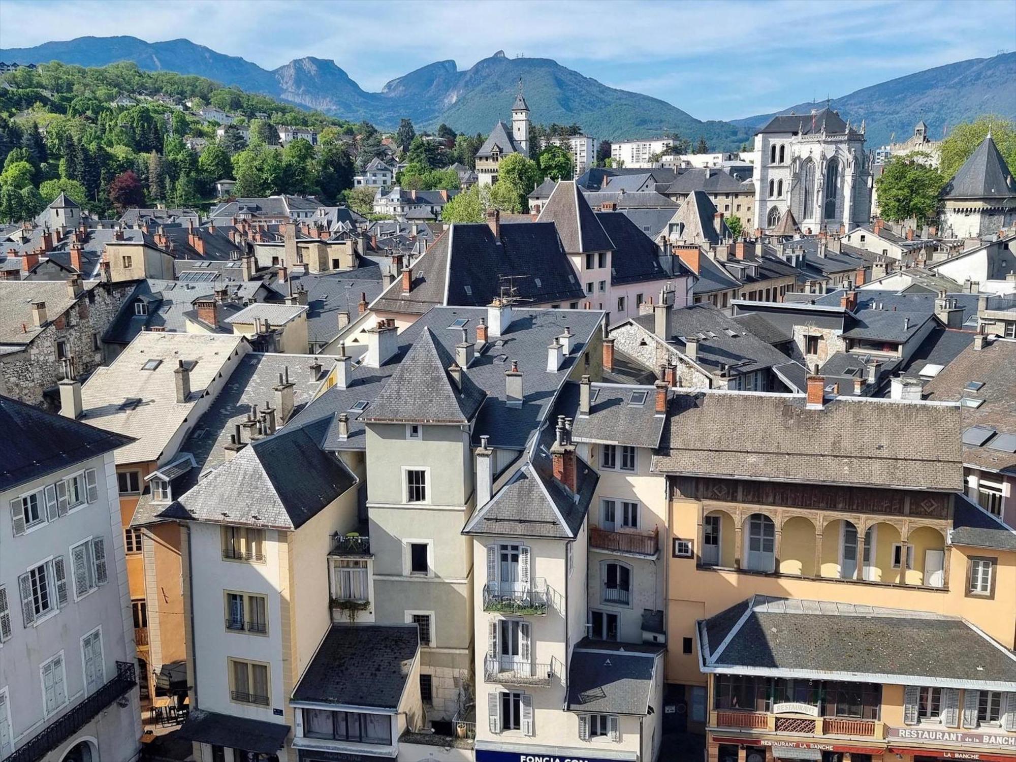 Logement Autour De Moi * * * * * شامبيري المظهر الخارجي الصورة